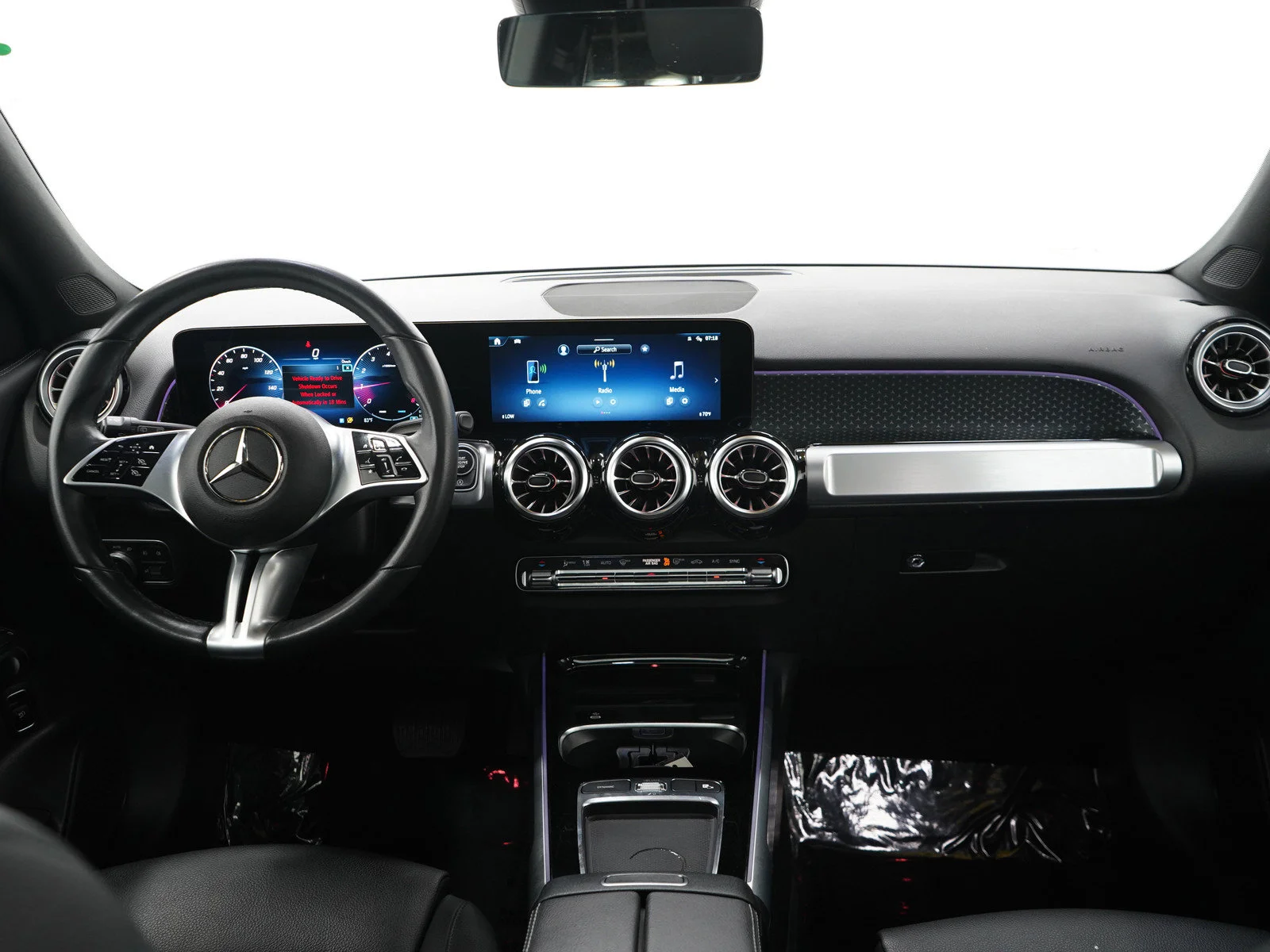 Used 2025 Black Mercedes-Benz GLB 250 image 13