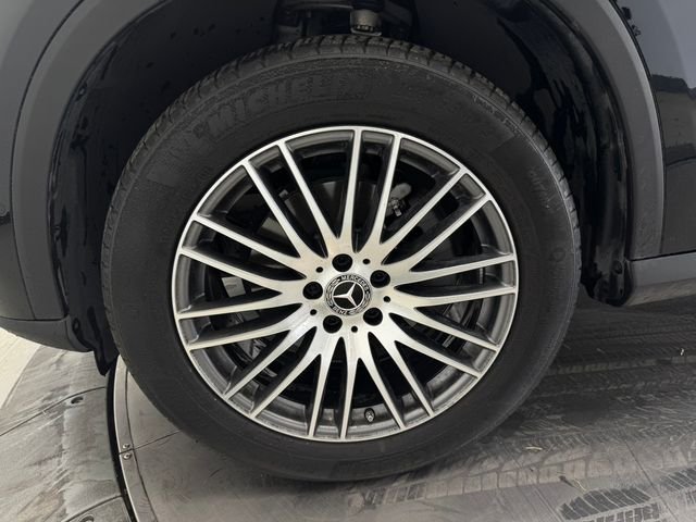 Certified Used 2024 Black Mercedes-Benz GLC 300 image 10