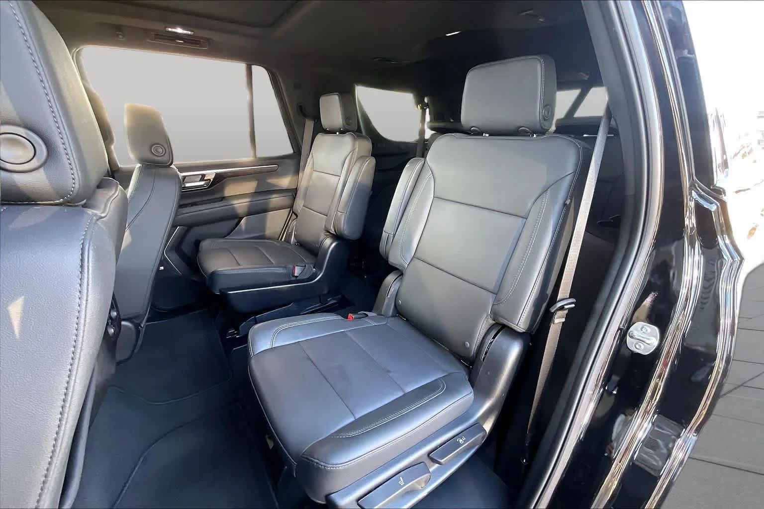 Used 2025 Black Chevrolet Z71 image 20