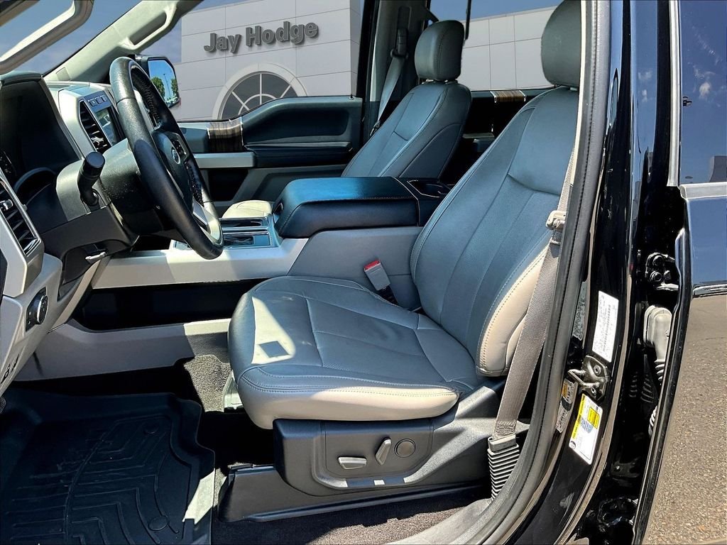 Used 2020 Black Ford Lariat image 25