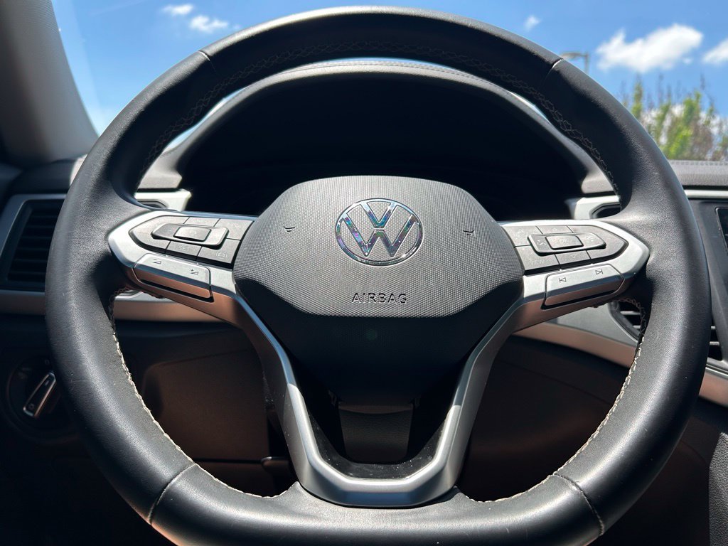 Used 2021 Gray Volkswagen 3.6L V6 SE w/Technology image 8