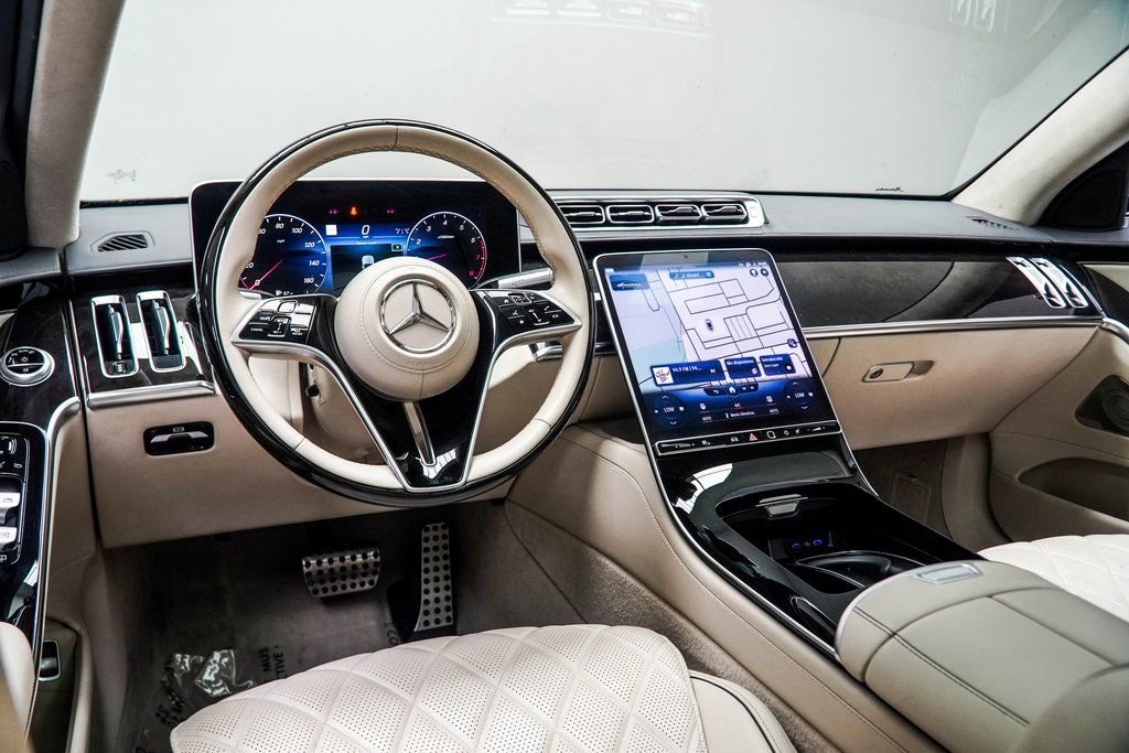 Used 2023 Gray Mercedes-Benz S 580 image 15