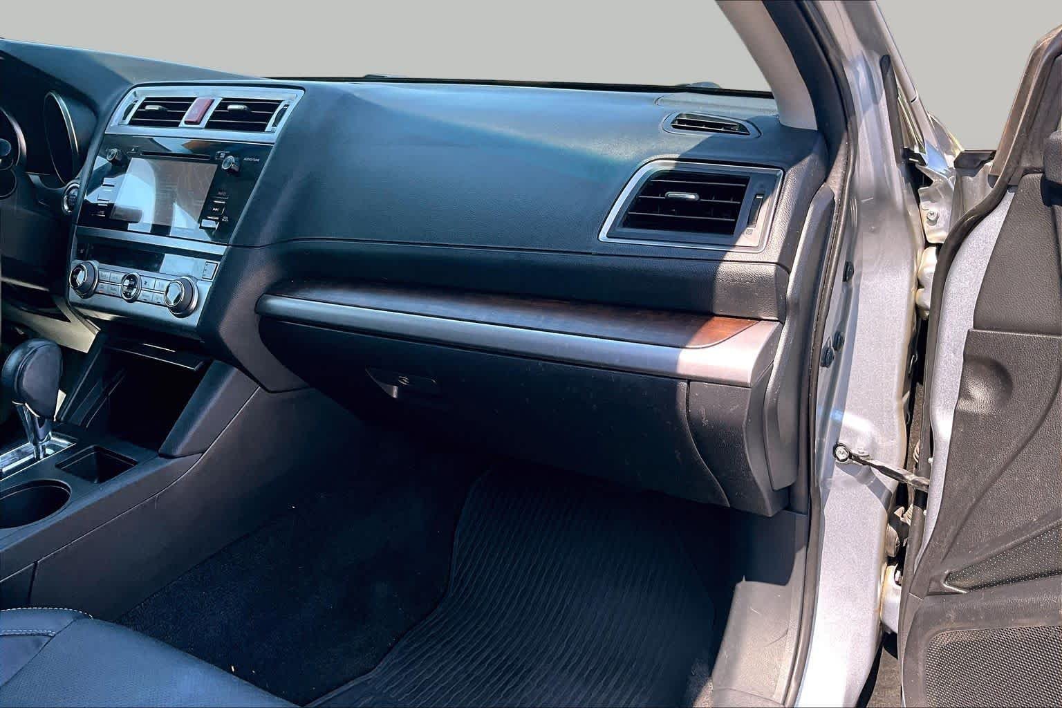 Used 2015 Ice Silver Metallic Subaru 2.5i Limited image 19