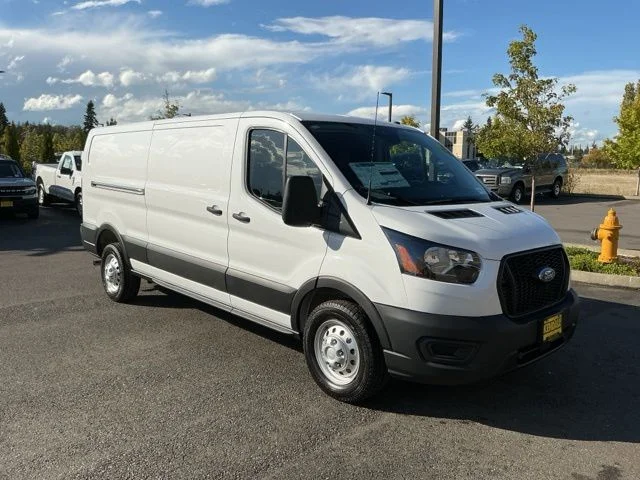New 2025 Oxford White Ford Base image 3