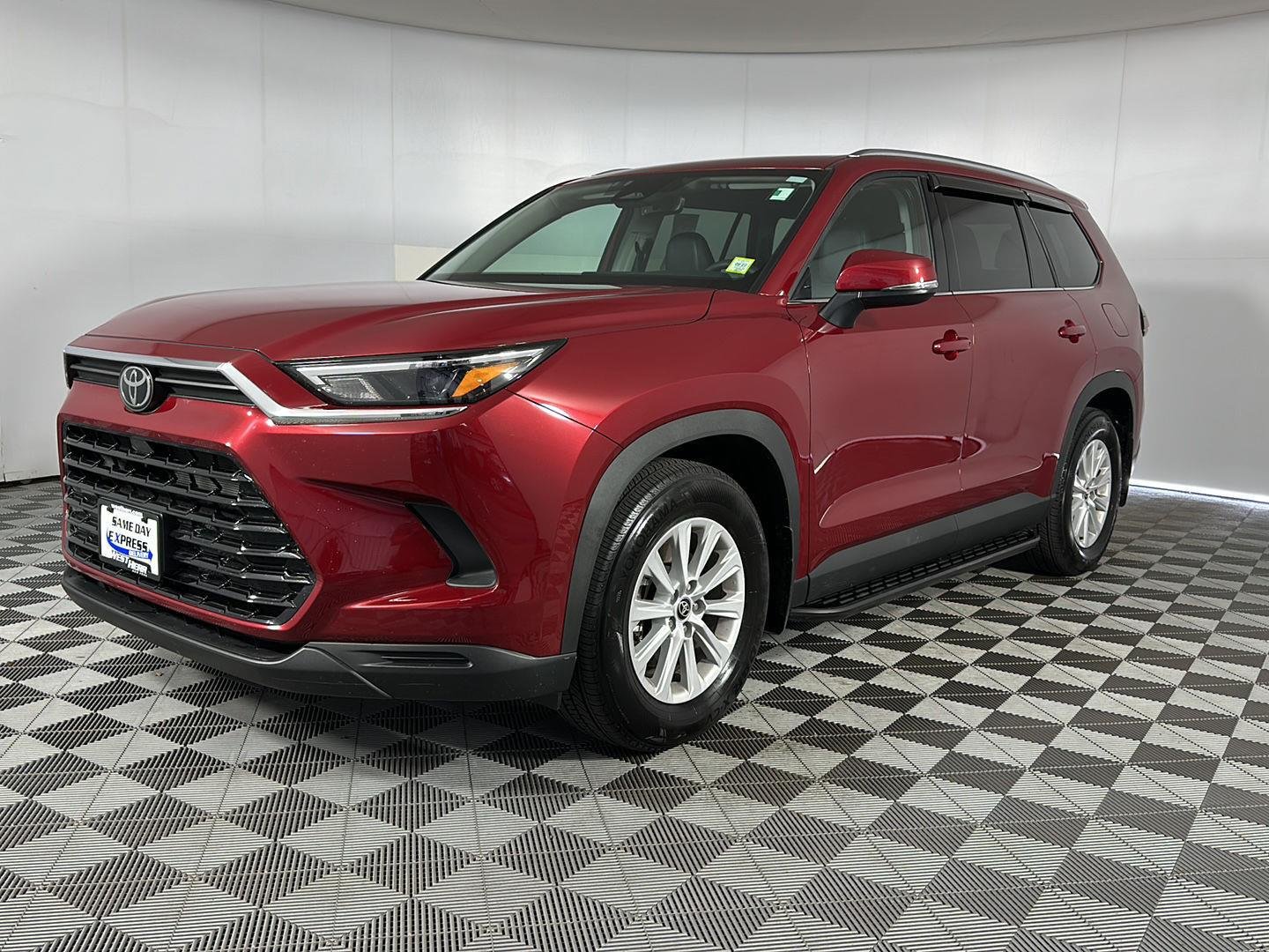Certified Used 2026 Ruby Flare Pearl Toyota XLE image 3