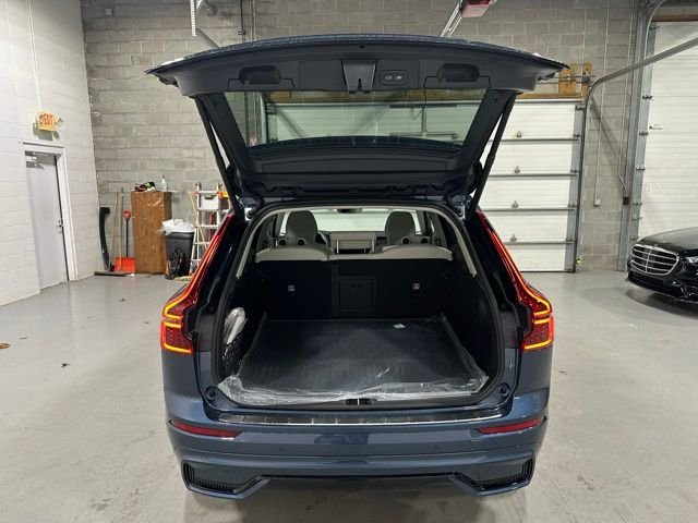 New 2026 Blue Volvo T8 Ultra image 21