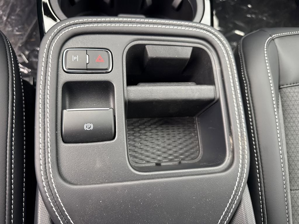 New 2025 Glacier Gray Metallic Tri-coat Ford GT image 21