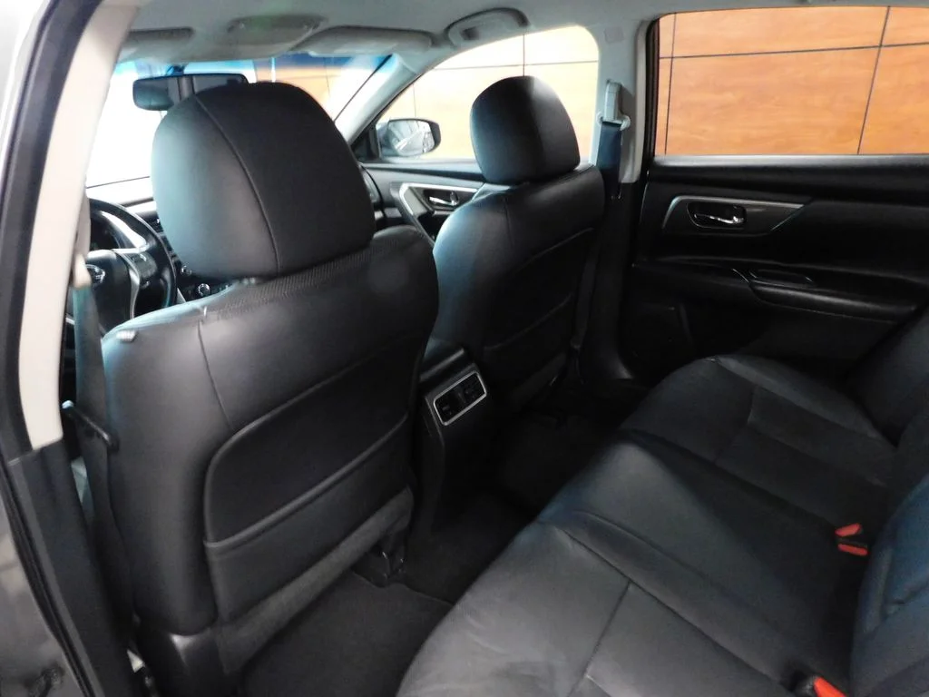 Used 2015 Gun Metallic Nissan 2.5 SL image 30