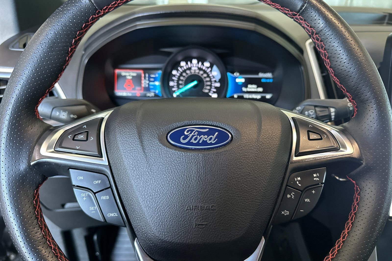 Used 2024 Gray Ford ST Line image 24