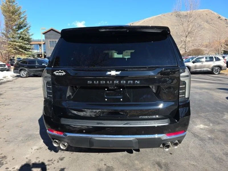 2026 Chevrolet Suburban Premier - Photo 6
