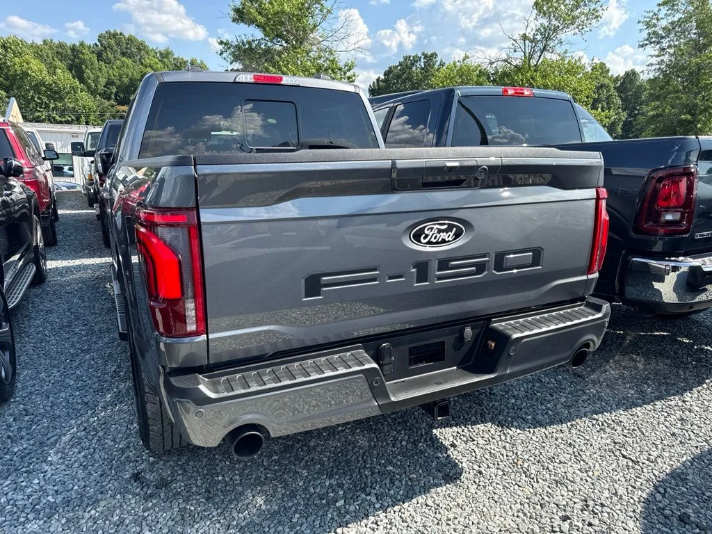 Used 2024 Gray Ford Lariat image 5