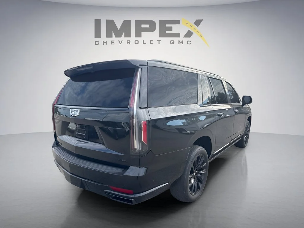 Used 2023 BLACK RAVEN Cadillac 4WD Sport image 5