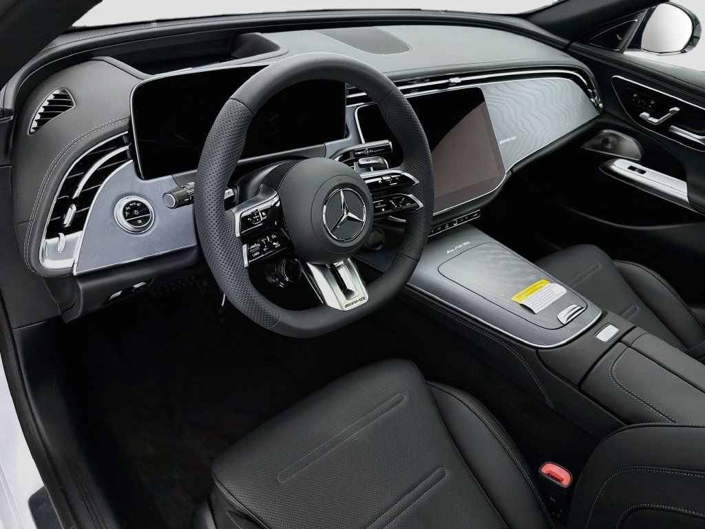 New 2027 MANUFAKTUR Moonlight White Magno Mercedes-Benz E 53 AMG® image 10