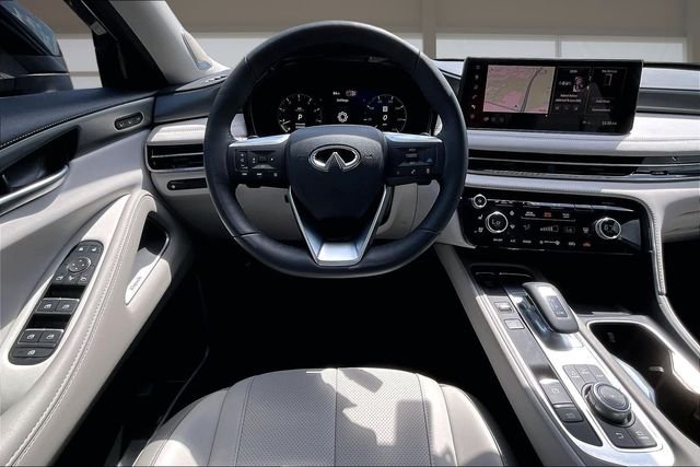 Used 2026 Gray INFINITI LUXE image 5