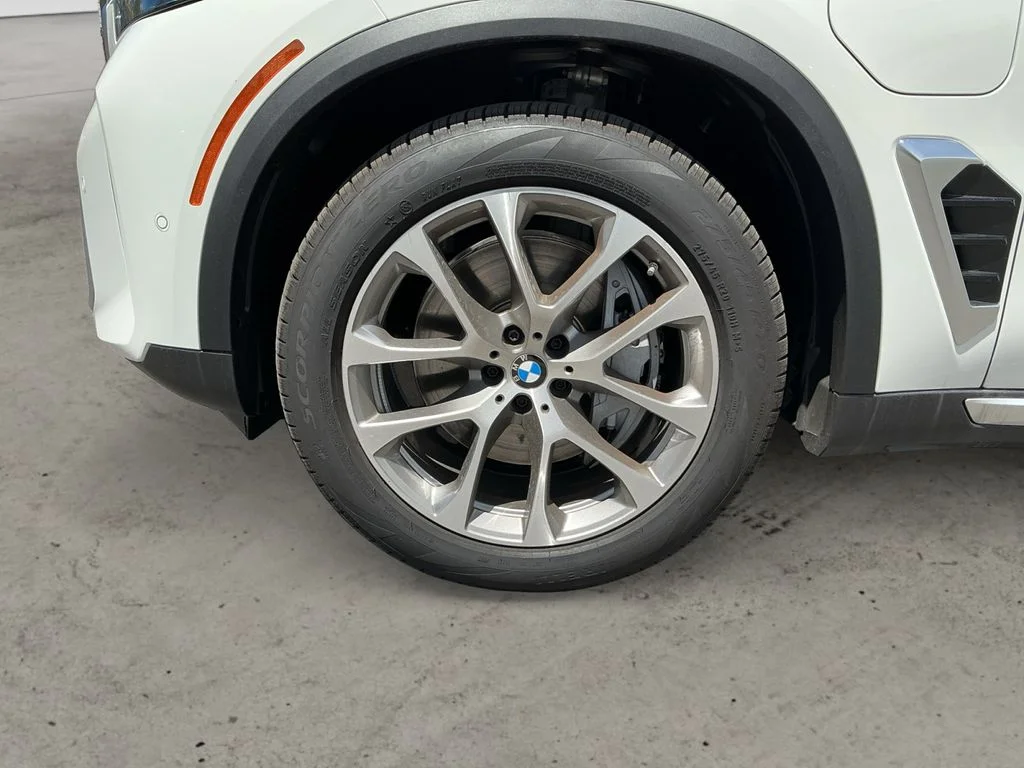 2026 BMW X5 50e - Photo 9
