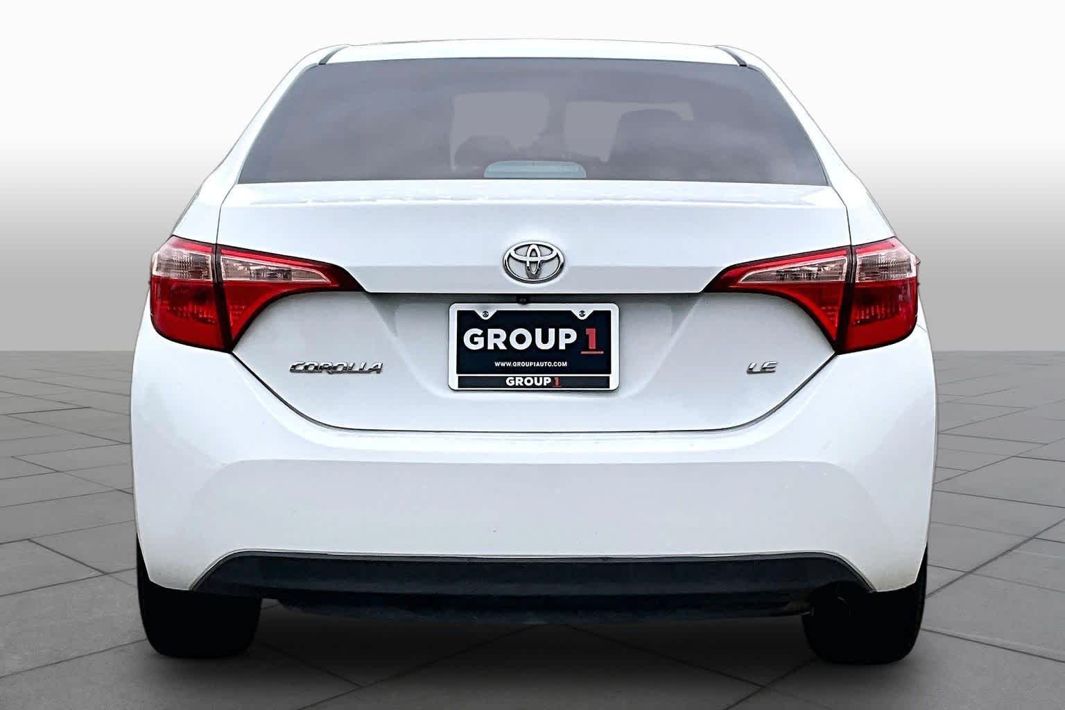 Used 2018 Super White Toyota LE image 5