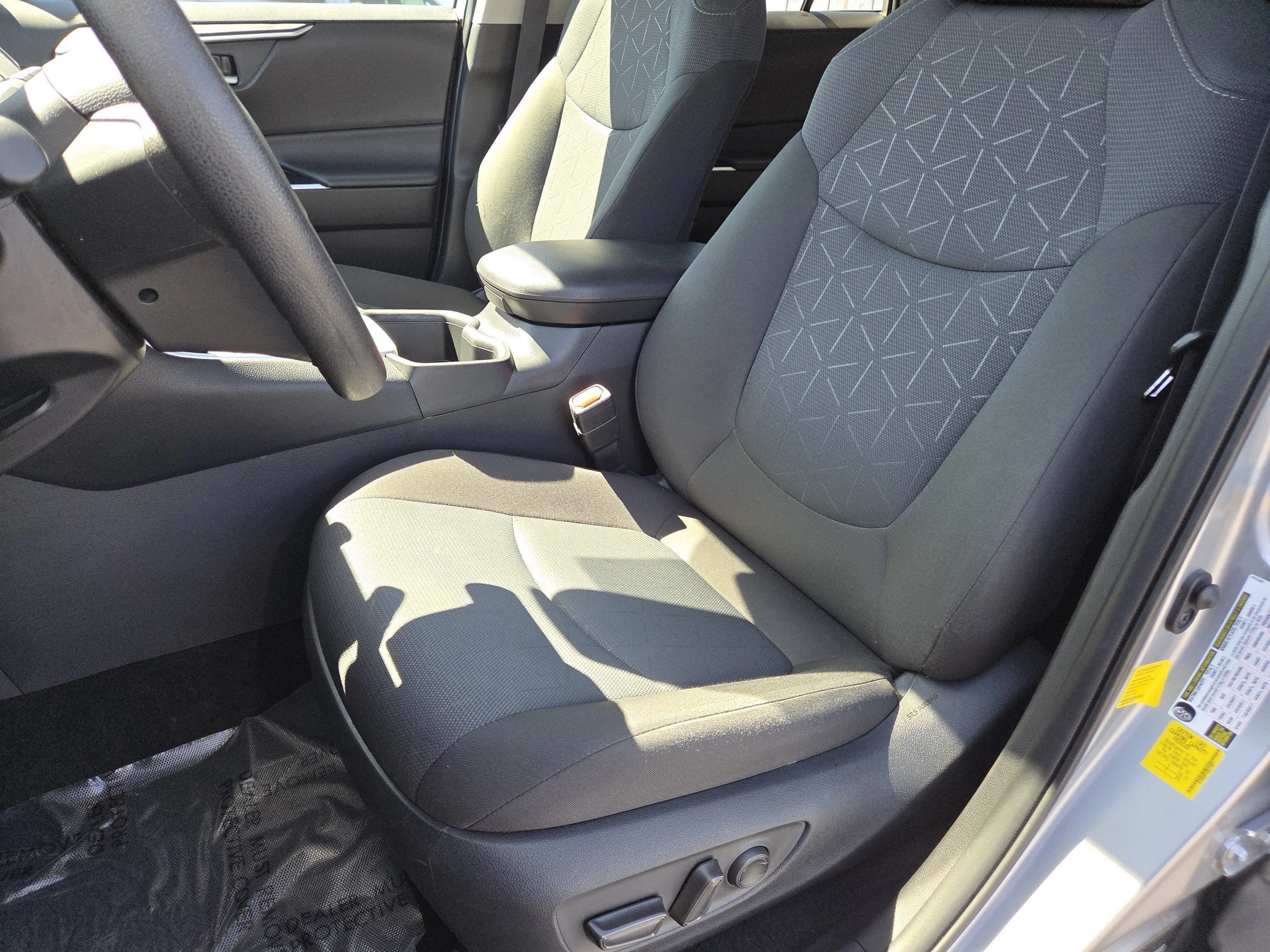 Used 2025 Silver Sky Metallic Toyota XLE image 6