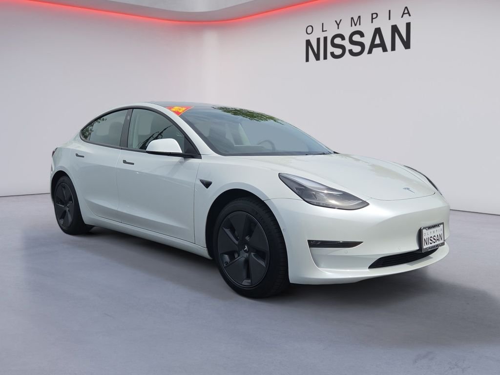 Used 2022 White Tesla Long Range image 8