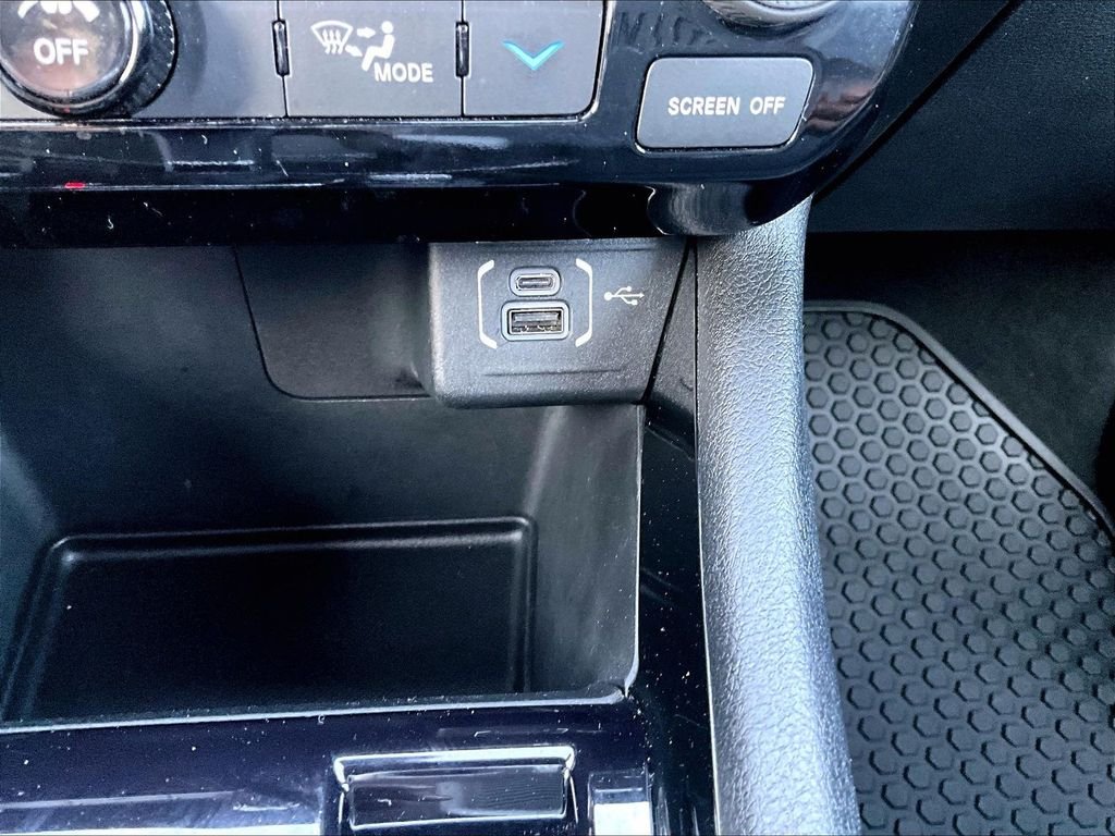 Used 2022 Gray Jeep Altitude image 26