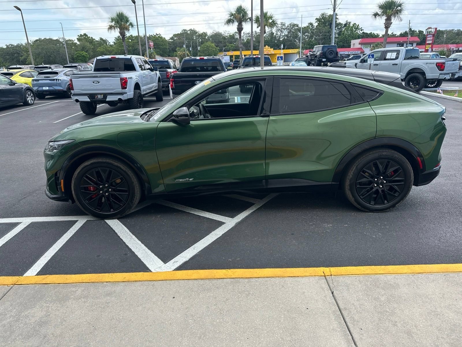 Used 2025 Green Metallic Ford Premium image 6