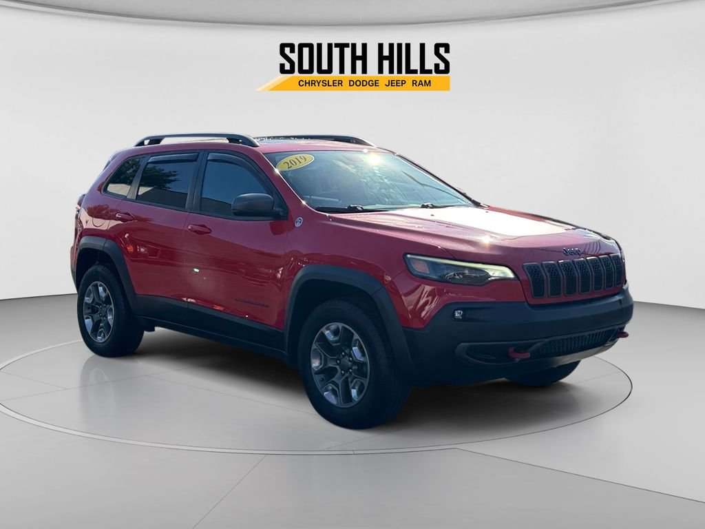 Used 2019 Red Jeep Trailhawk image 7