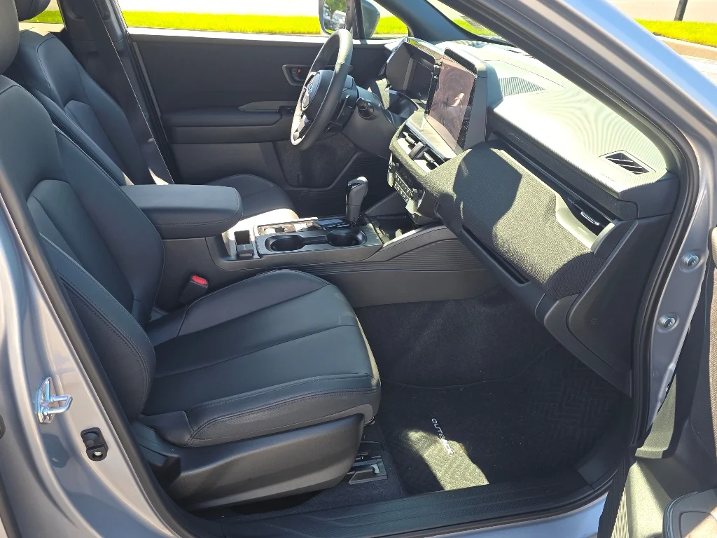 Used 2026 Ice Silver Metallic Subaru Premium image 22