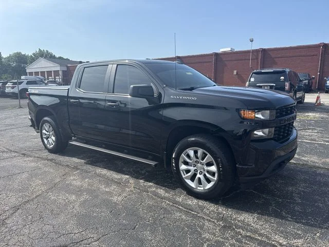 Used 2021 Black Chevrolet Custom image 11