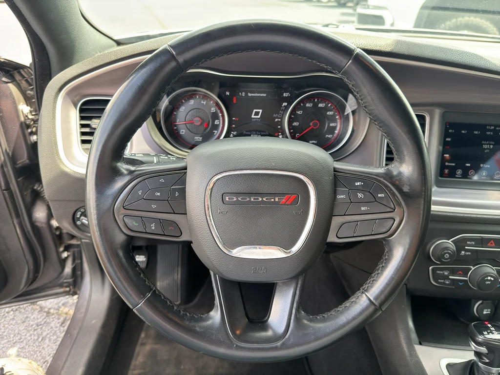 Used 2022 Granite Pearlcoat Dodge SXT image 13