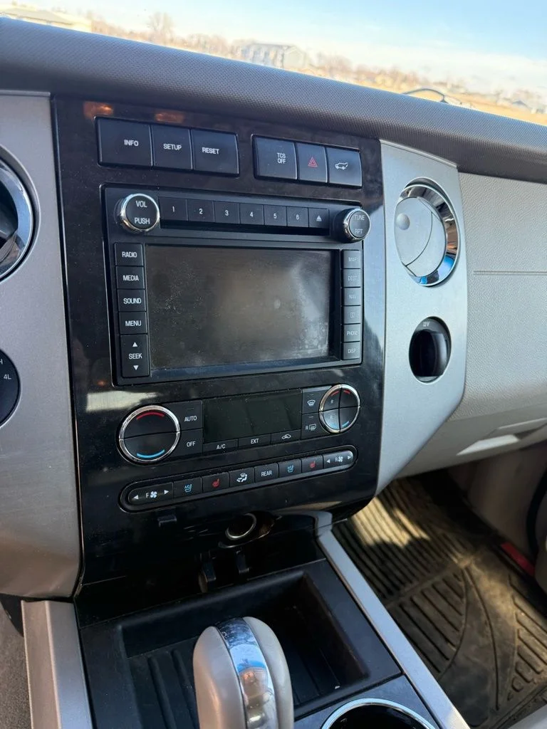 Used 2013 Brown Ford Limited image 13