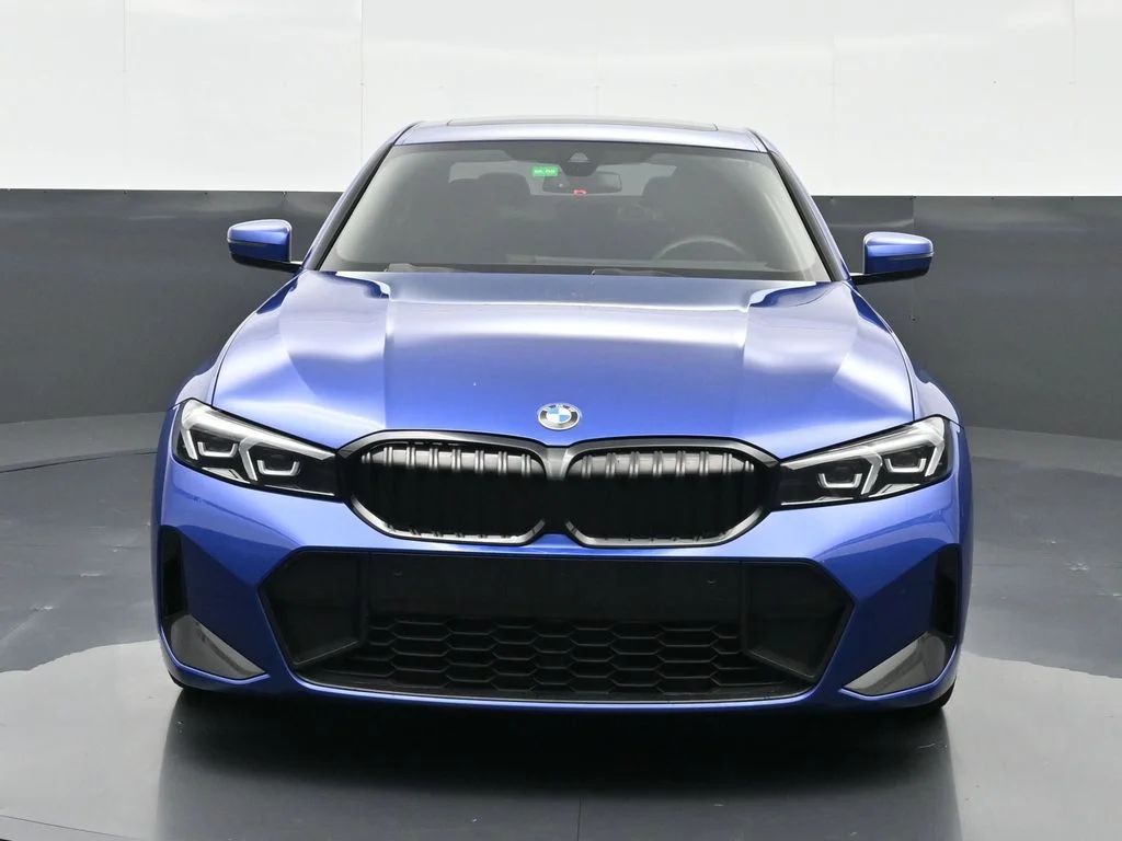 2024 BMW 3 Series 330i - Photo 6
