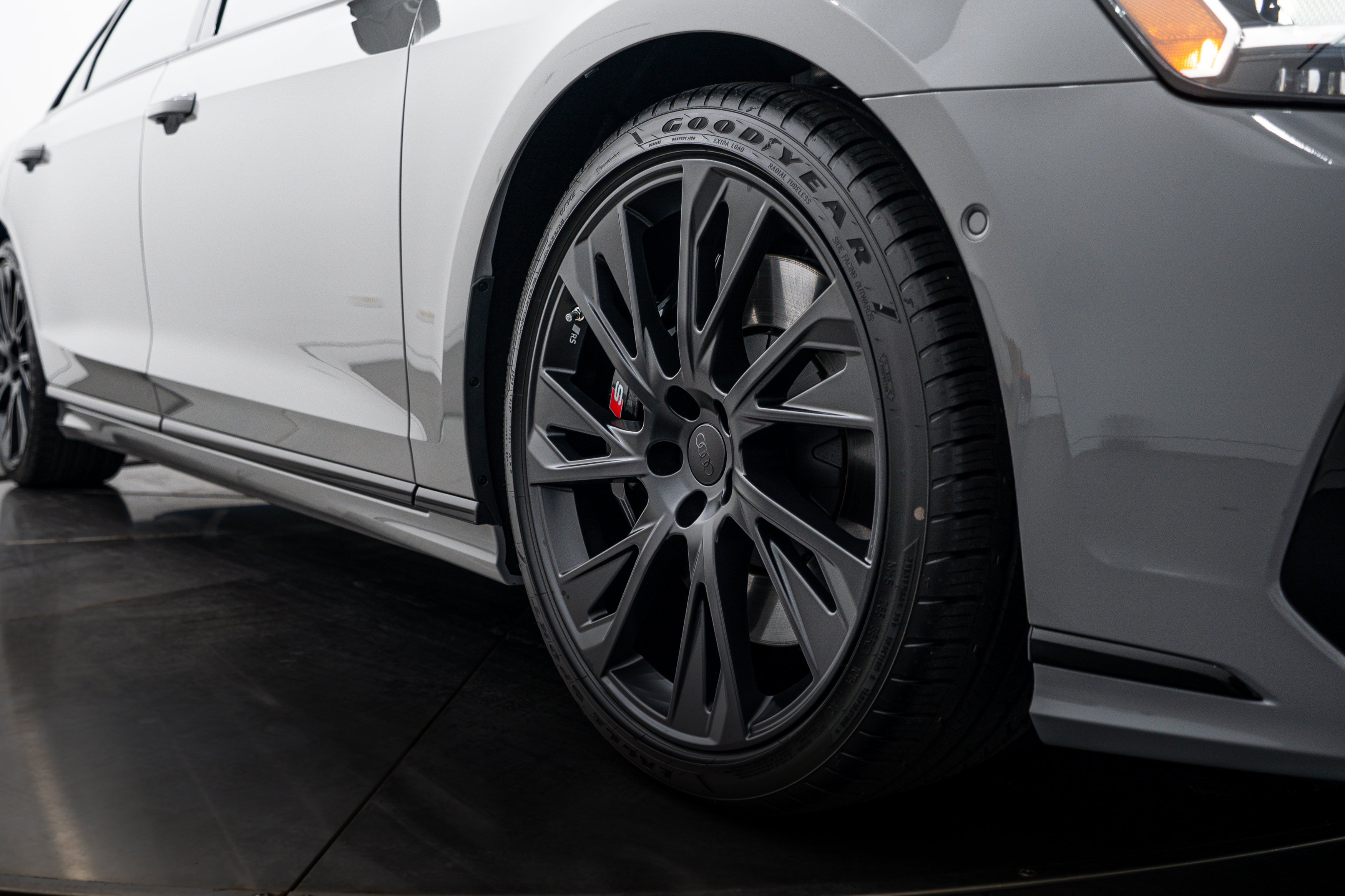New 2026 Gray Audi 4.0T image 25