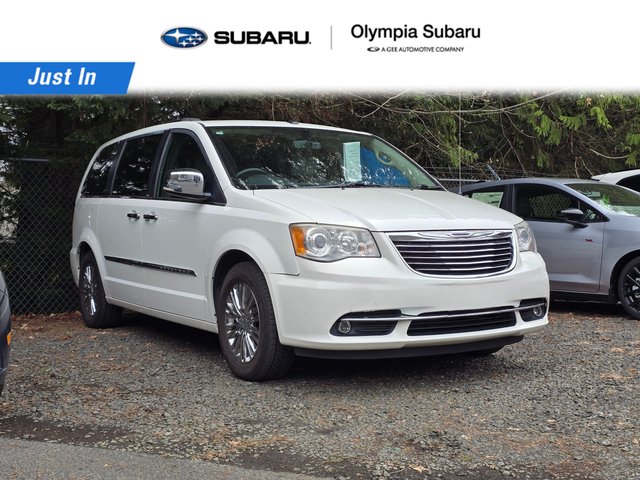 2011 Chrysler Town & Country Limited