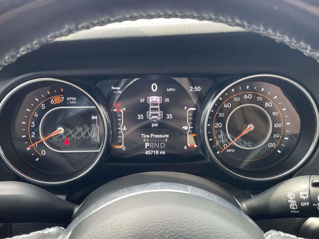Used 2022 Black Jeep Unlimited Sahara image 19