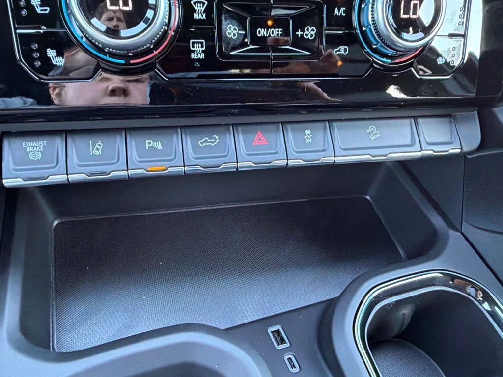 New 2026 Onyx Black GMC AT4 image 13