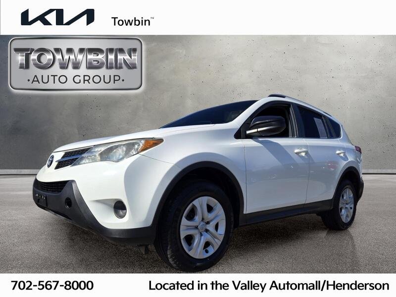 2015 Toyota RAV4 LE's photo