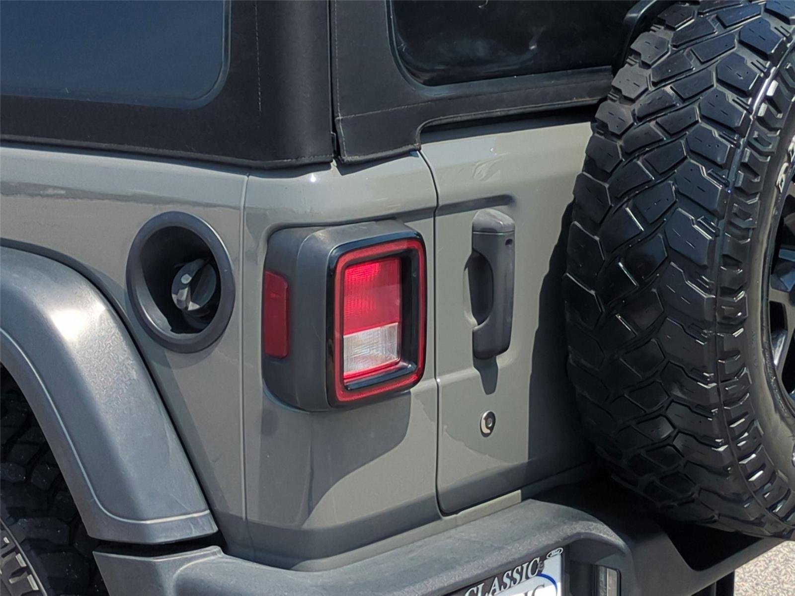 Used 2020 Sting-Gray Clearcoat Jeep Willys image 12