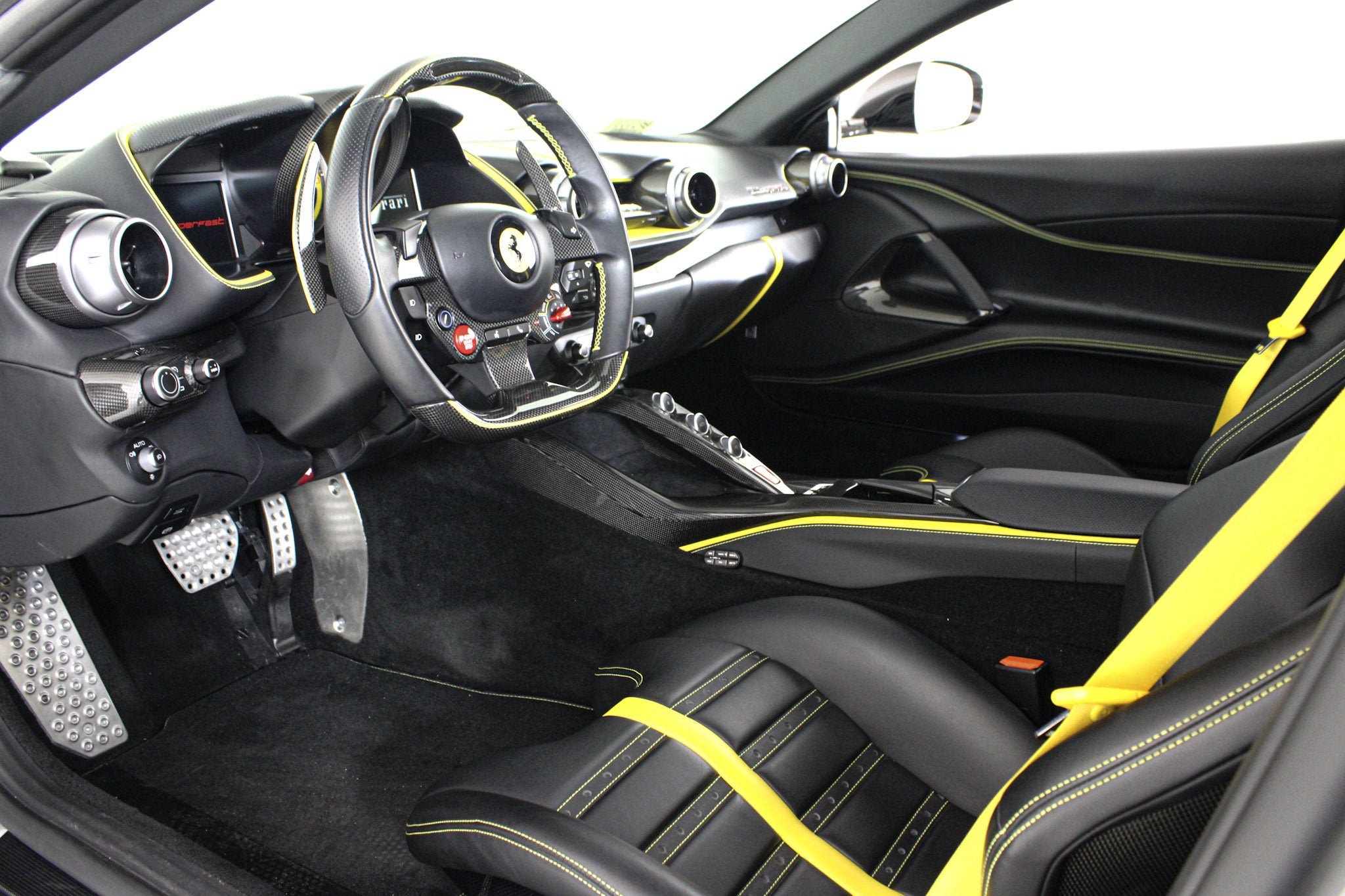 Used 2019 Extra Sample Ferrari  image 2