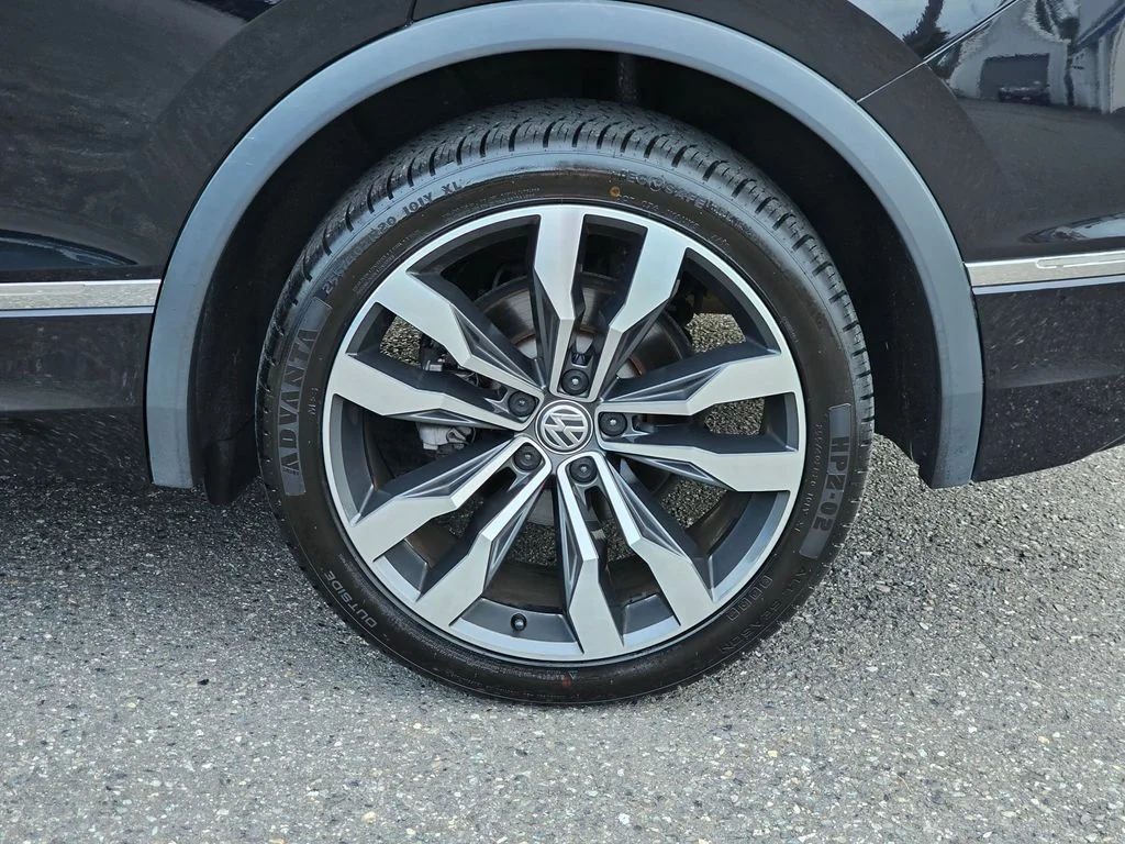 2021 Volkswagen Tiguan SEL Premium R-Line - Photo 9