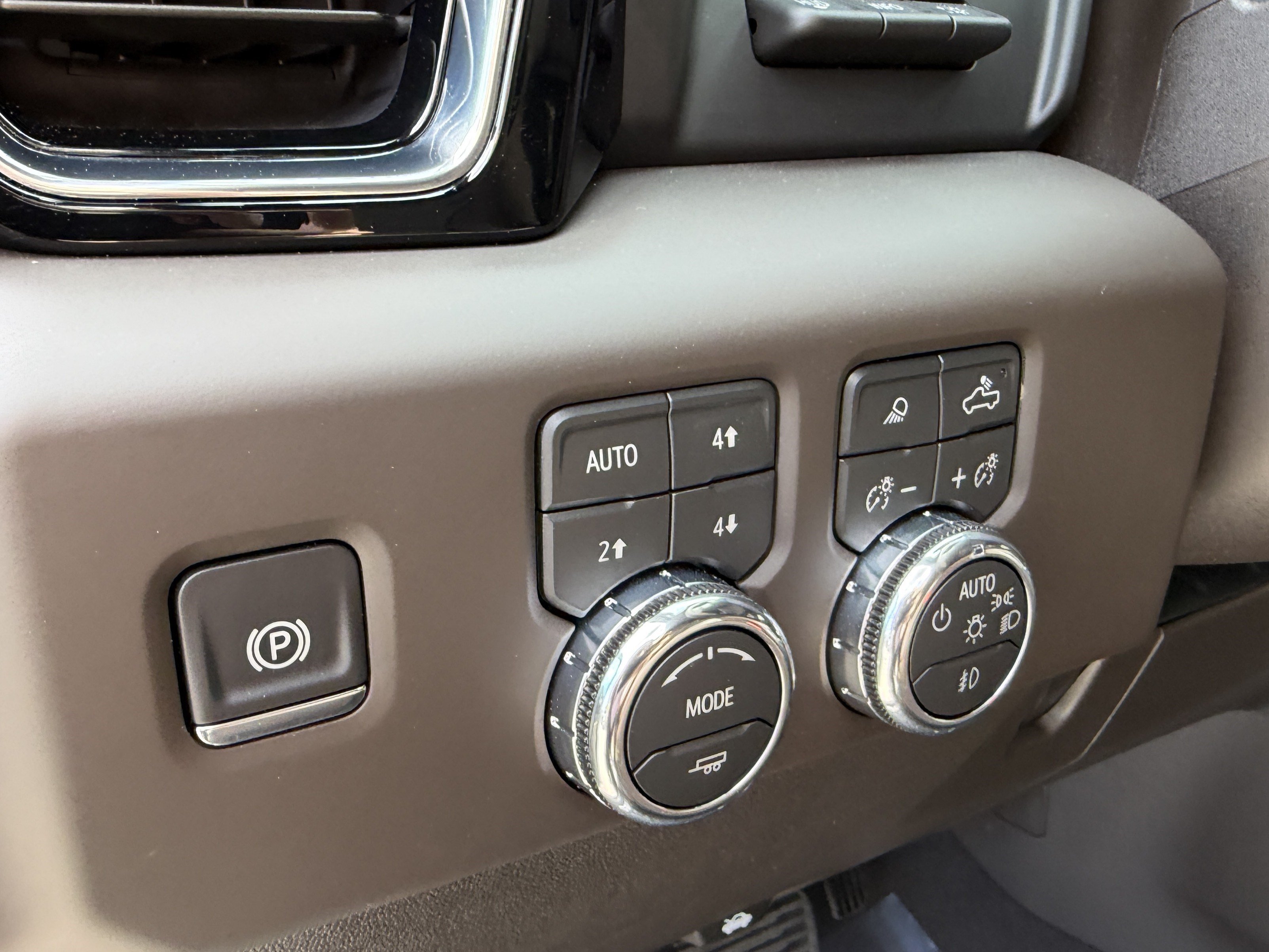 2026 GMC Sierra 2500HD Denali - Photo 18