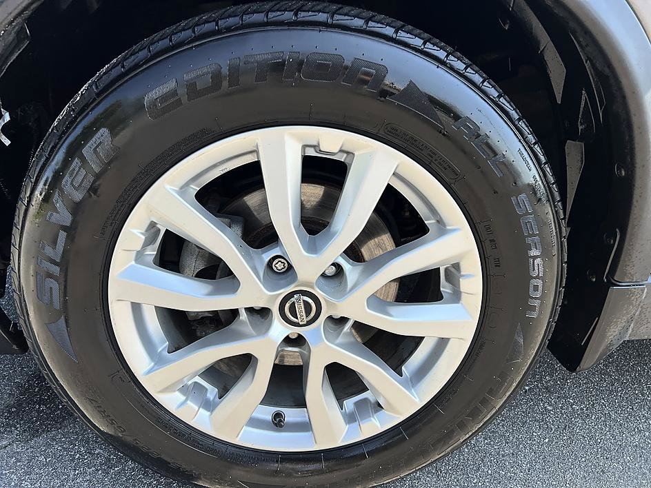 Used 2017 Gun Metallic Nissan SV image 9