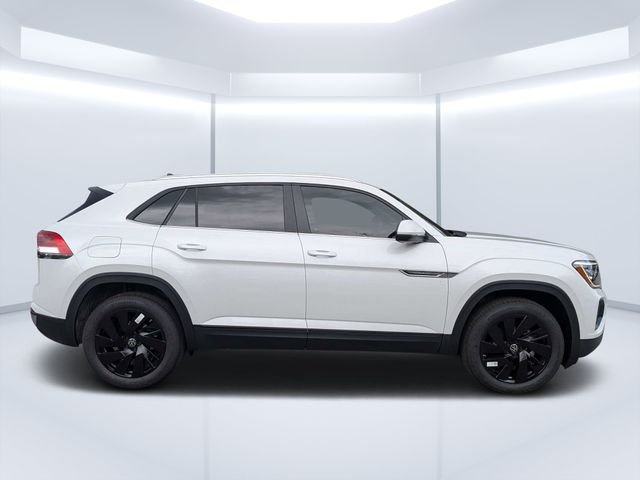 New 2026 White Volkswagen 2.0T SE w/Technology image 2