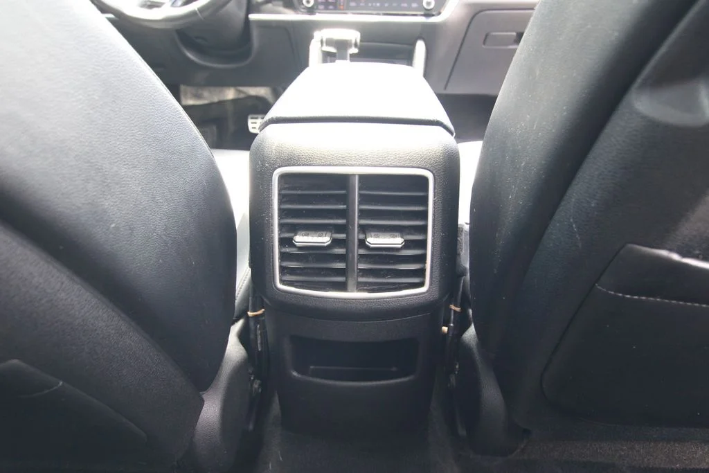 Used 2023 Red Kia X-Pro Prestige image 37