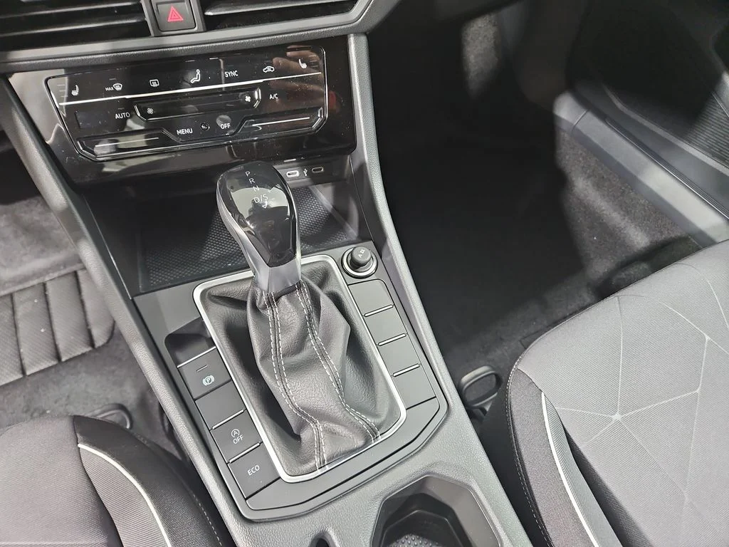 New 2026 White Volkswagen 1.5T Sport image 22