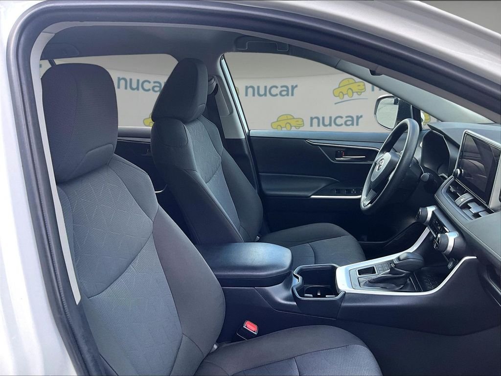 Used 2025 White Toyota XLE image 11