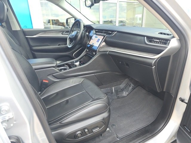 2022 Jeep Grand Cherokee Limited photo 4