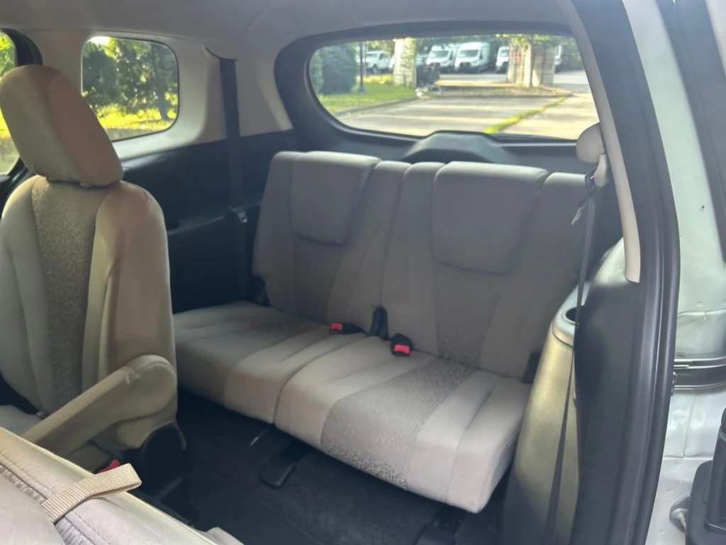 Used 2012 White Mazda Touring image 24