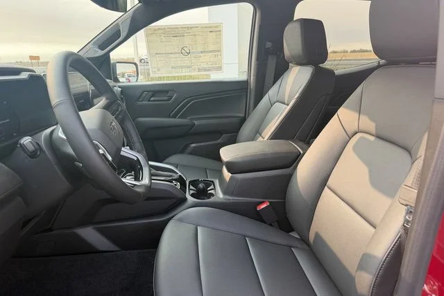 2026 Chevrolet Colorado Trail Boss - Photo 13