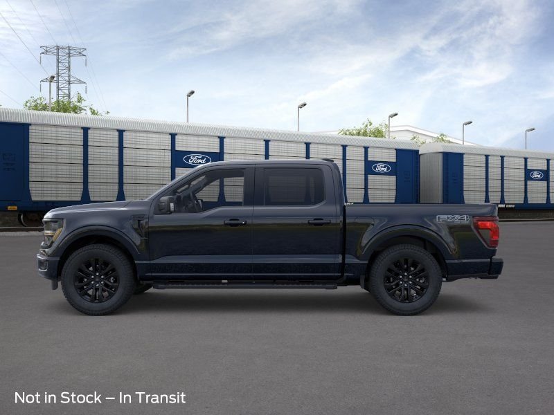 New 2026 Agate Black Metallic Ford XLT image 3
