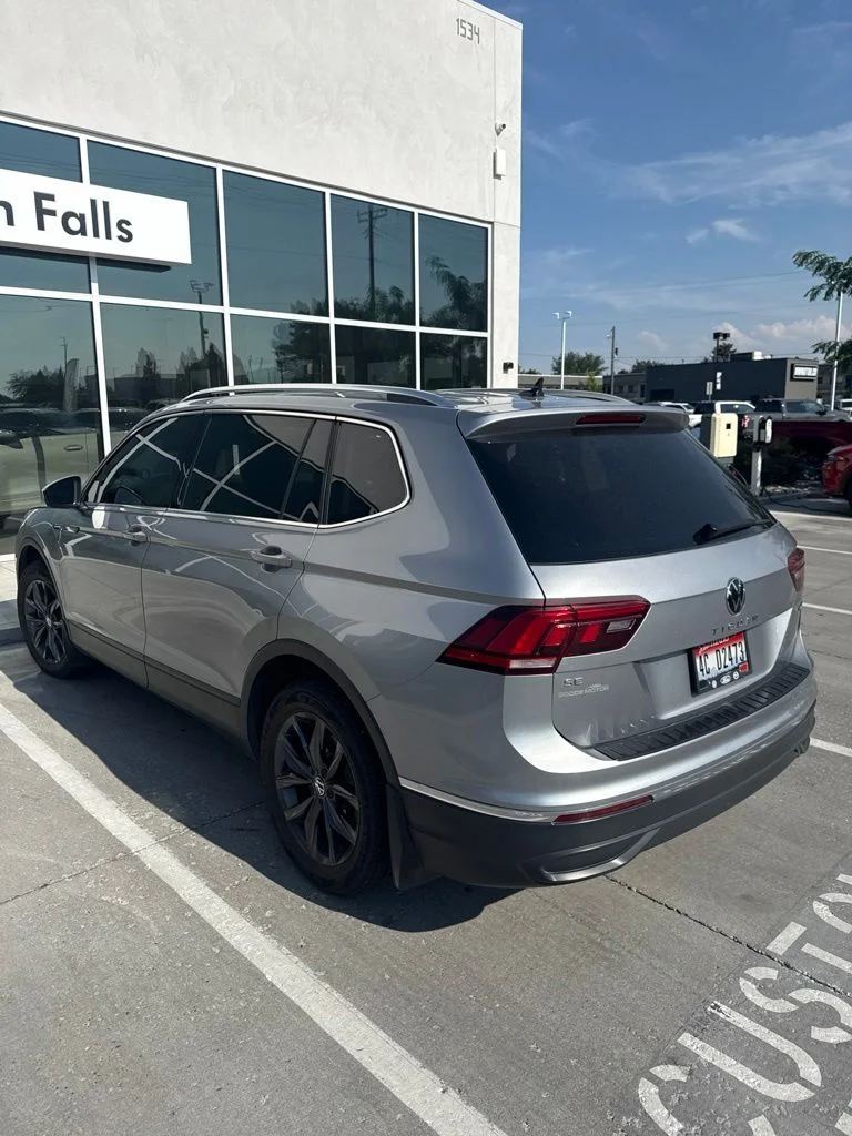 Used 2024 Silver Volkswagen 2.0T SE image 5
