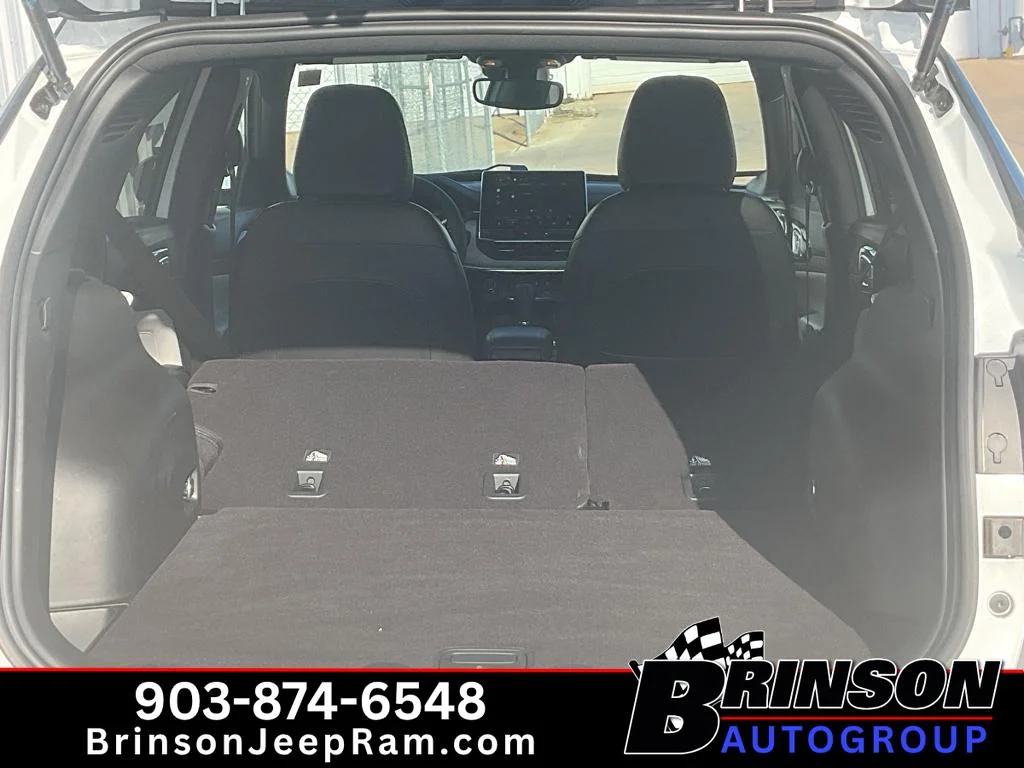 Used 2024 White Jeep Limited image 10
